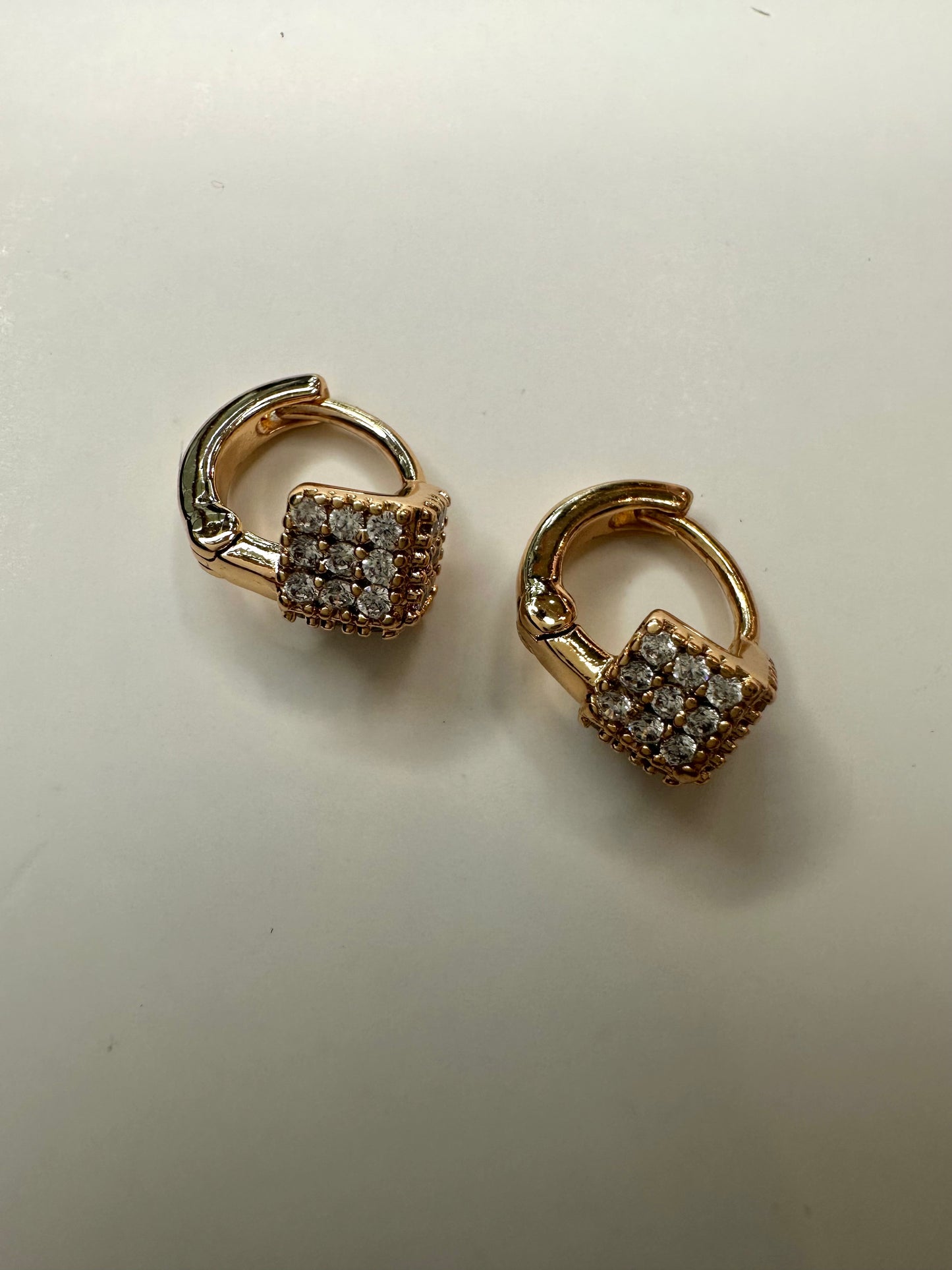 Cubic Mini Hoops