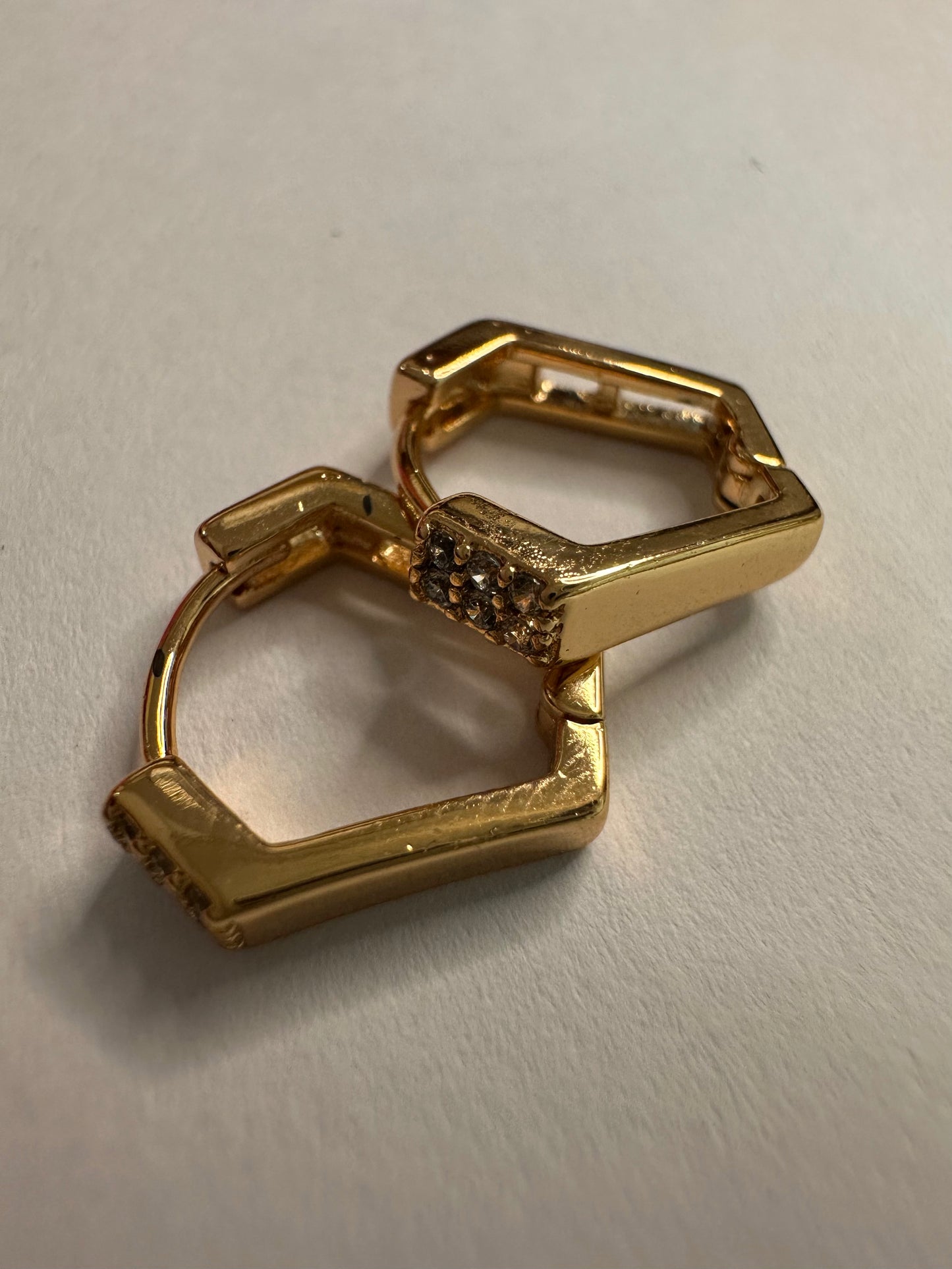 Small Asymetric Hoops
