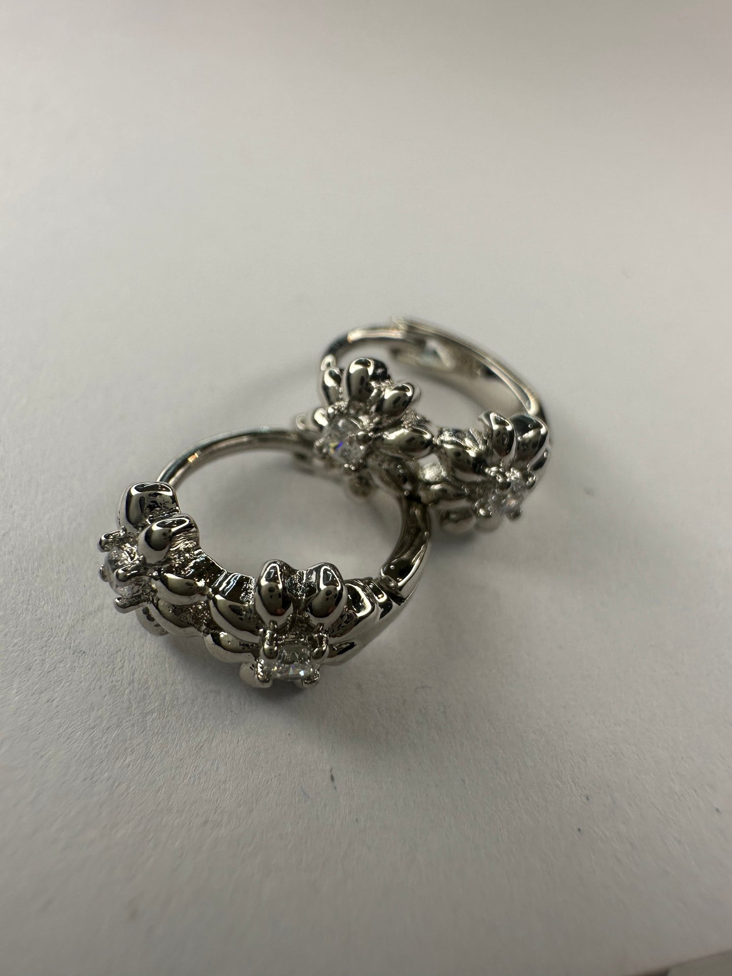 Flower Mini Hoops