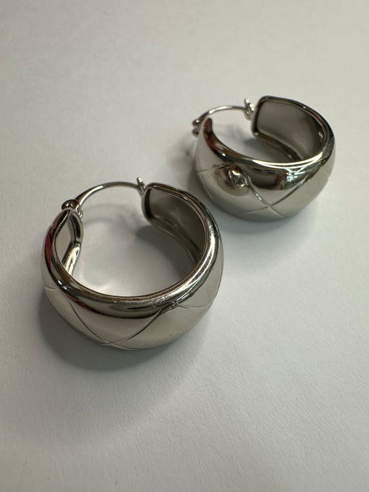 Silver Jumbo Huggies