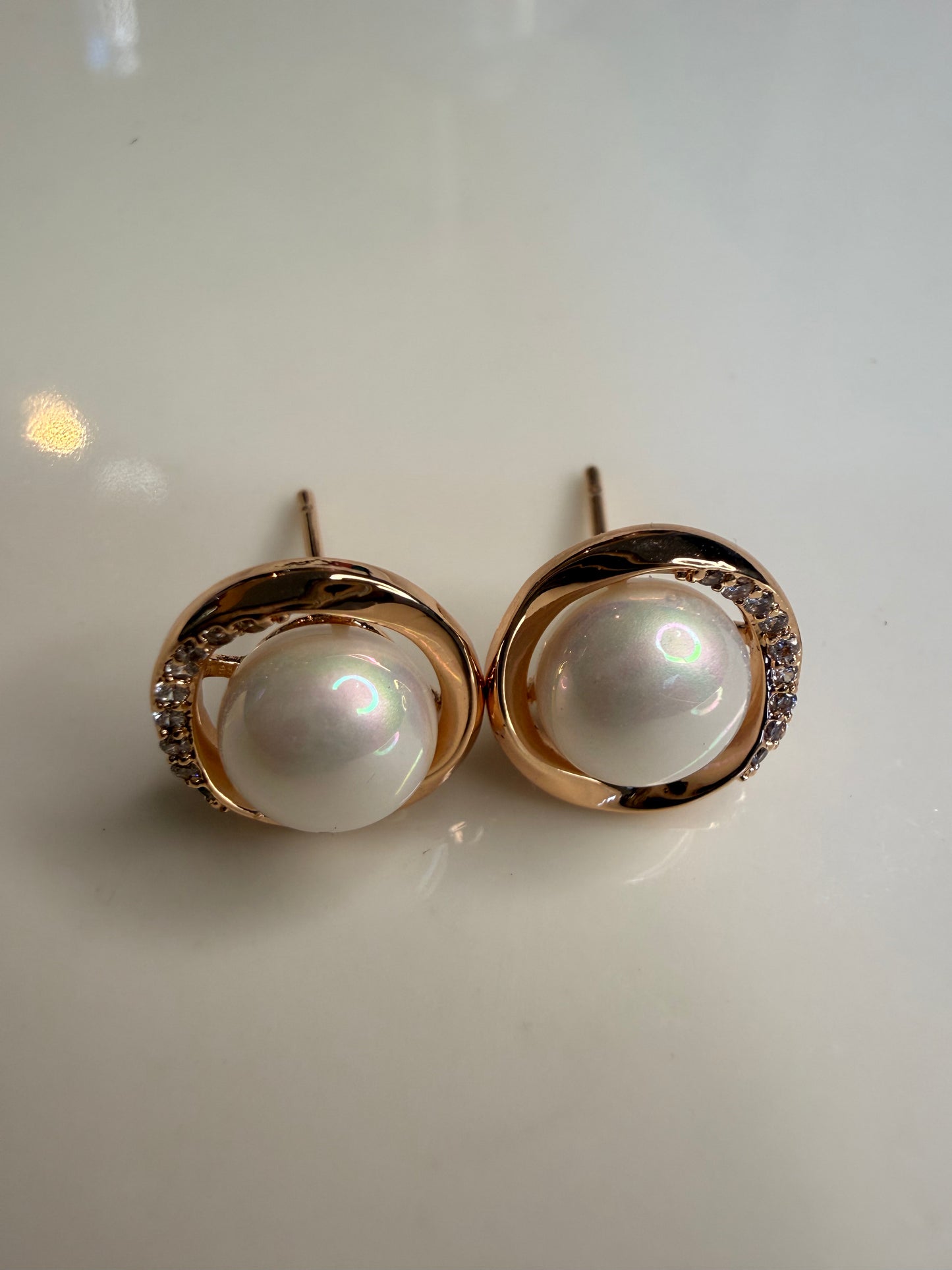 Pearl Basic Studs