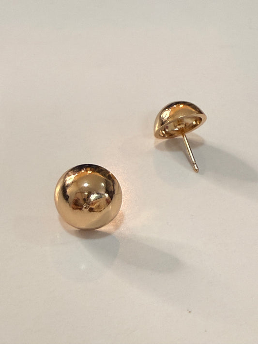 Sphere Studs