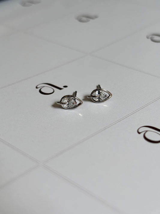 Silver Leef Studs